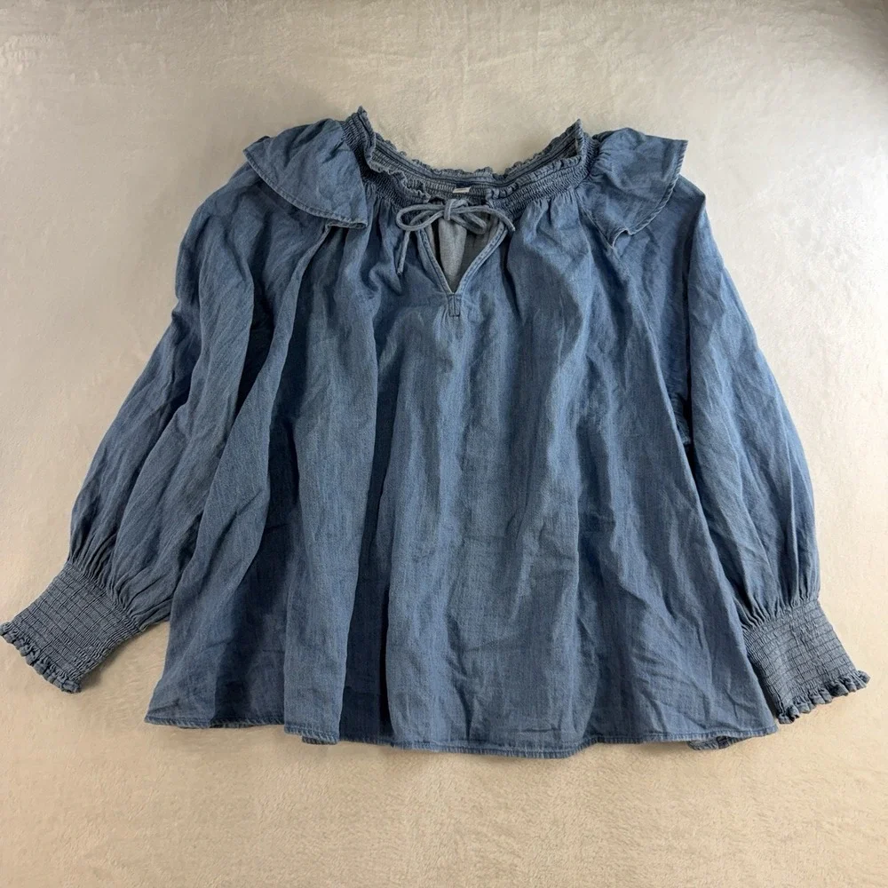 Old Navy ruffle trimmed